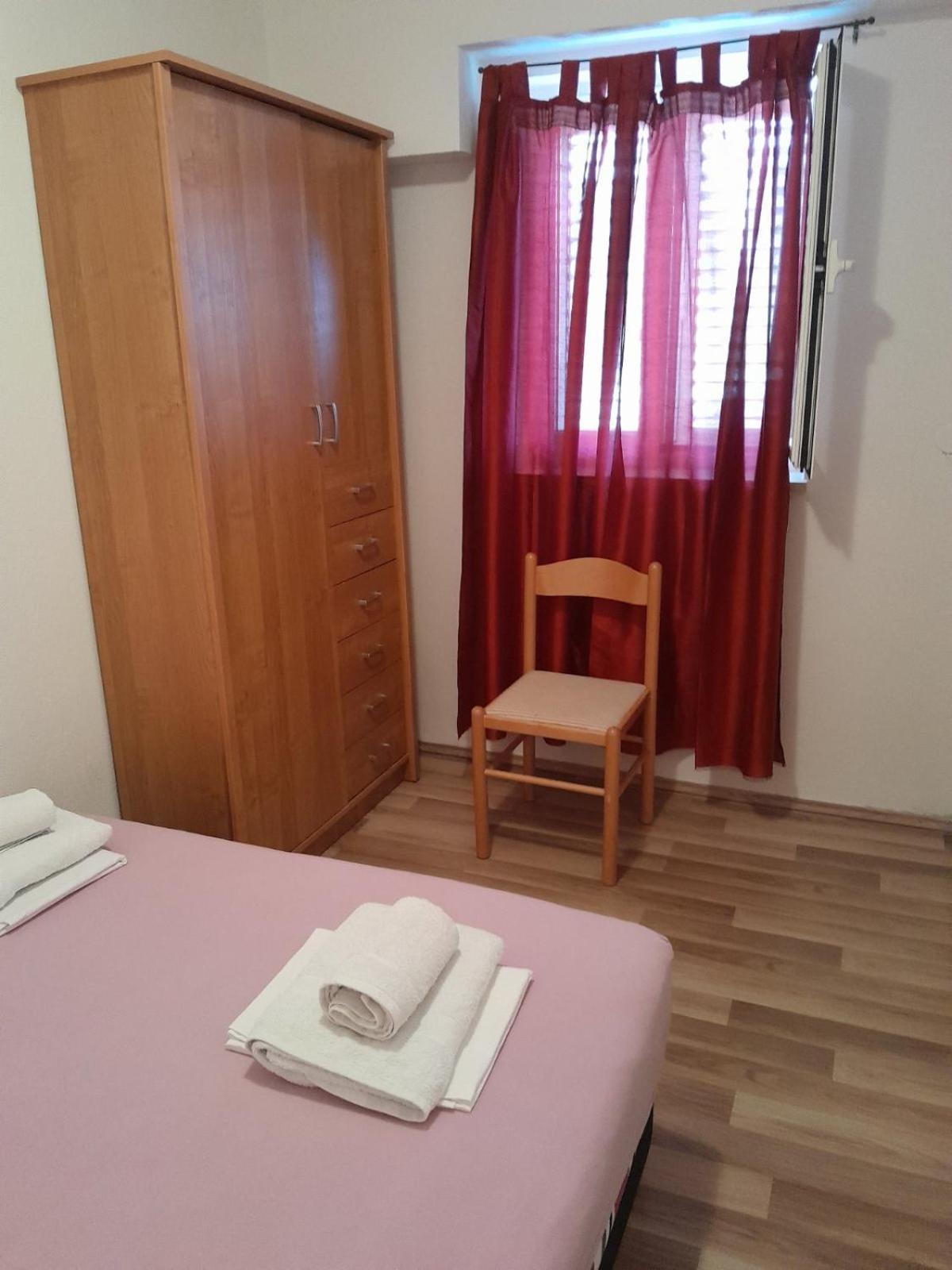 Miro Apartmán *